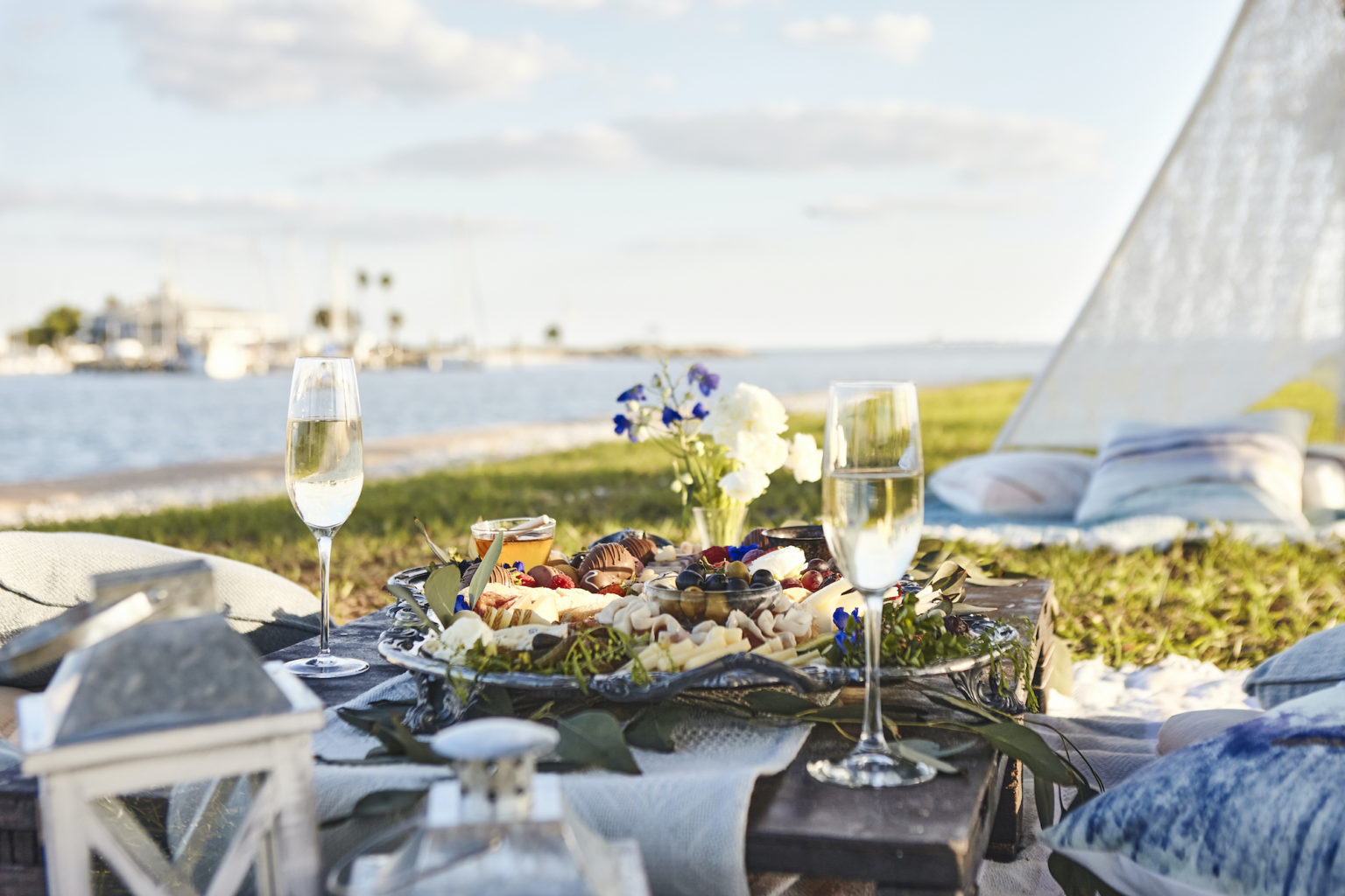 The Proper Way To Picnic In Tampa Bay Edible Tampa Bay